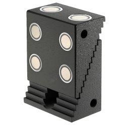 Support block with magnet