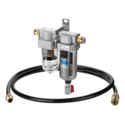 Liquid separator with vacuum filter