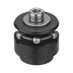 Centring clamp with ball